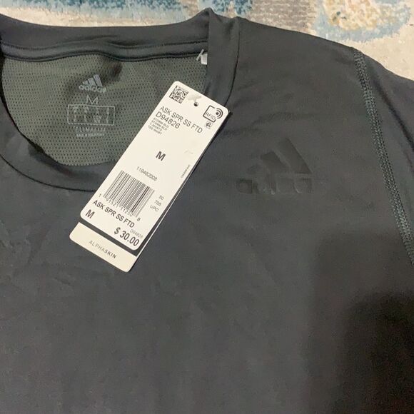 Adidas shirt - Picture 3 of 4